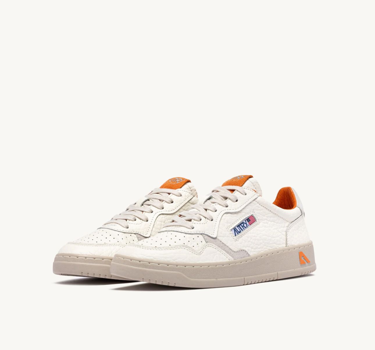 MEDALIST SNEAKERS