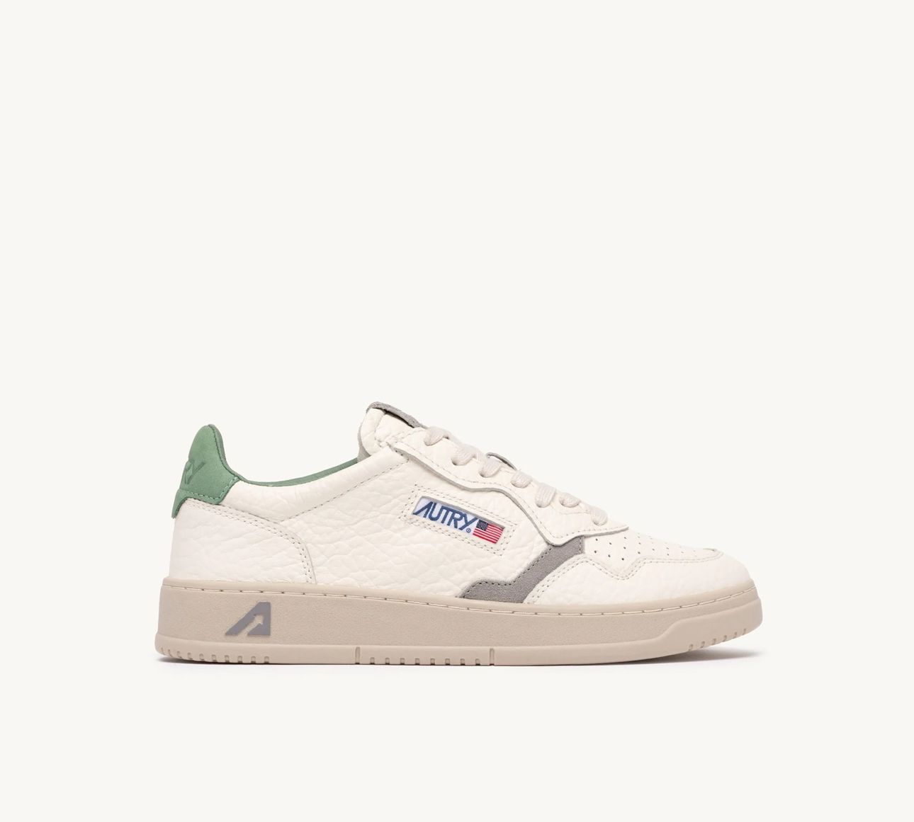 MEDALIST SNEAKERS