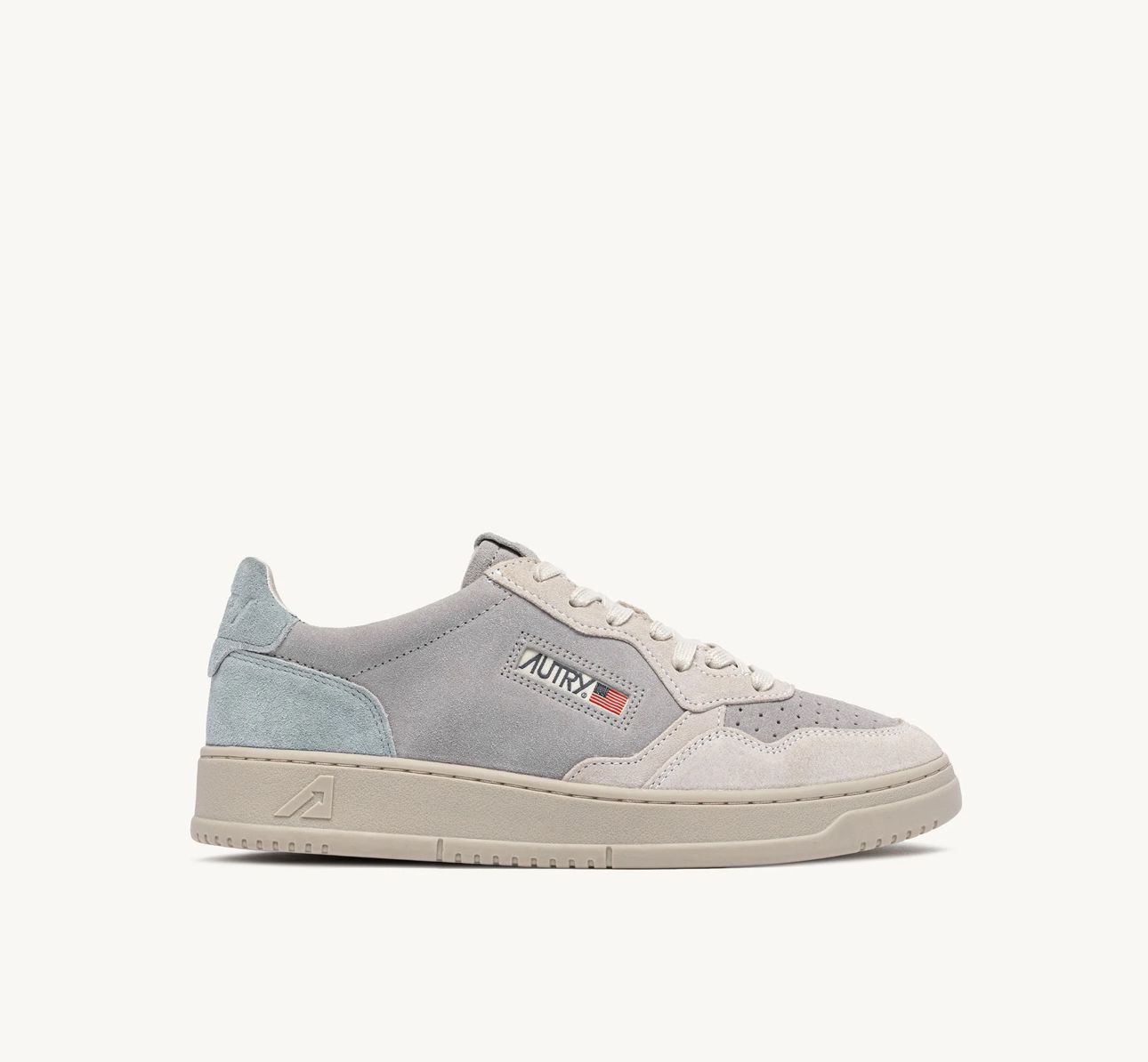 MEDALIST SNEAKERS