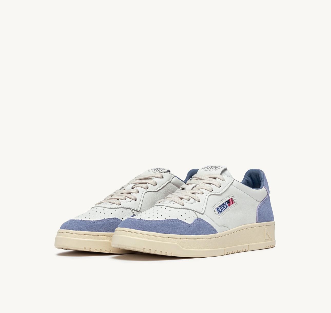 MEDALIST SNEAKERS