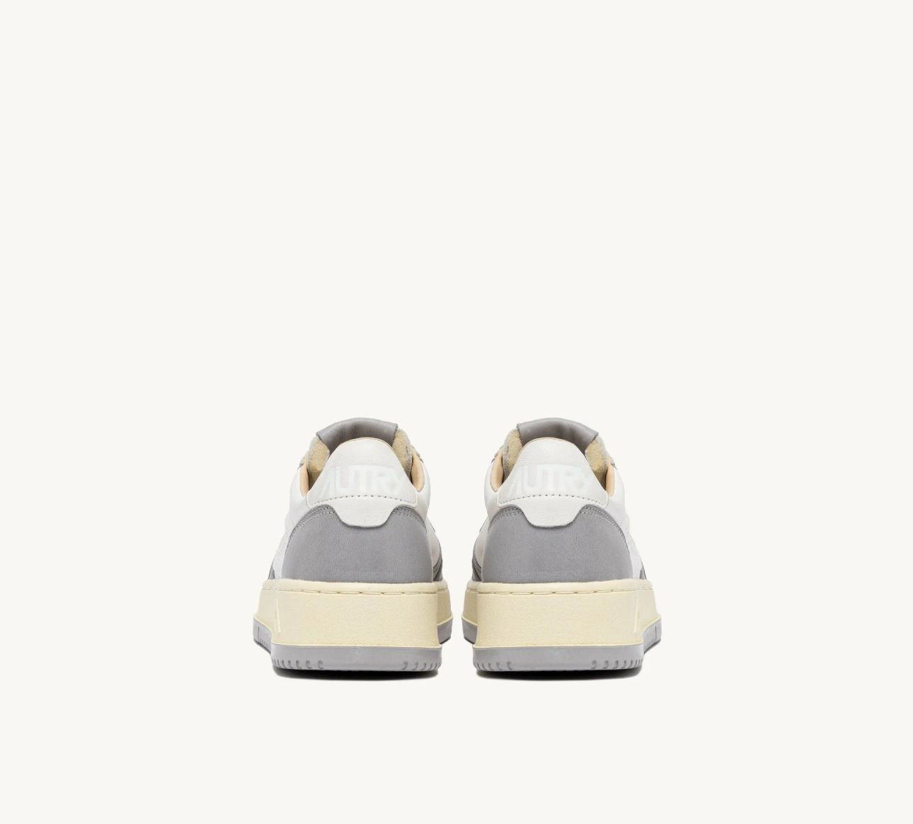 MEDALIST SNEAKERS